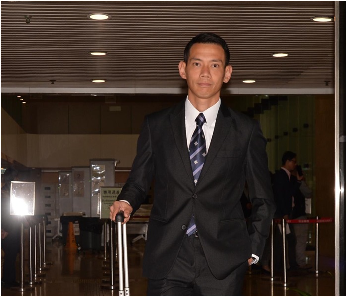 時任「速龍小隊」隊員的機動部隊高級督察王霖出庭作供。