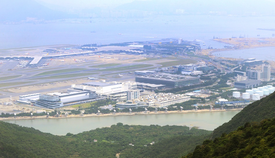 立法會工務小組通過機場第三跑道空管及消防設施項目。資料圖片