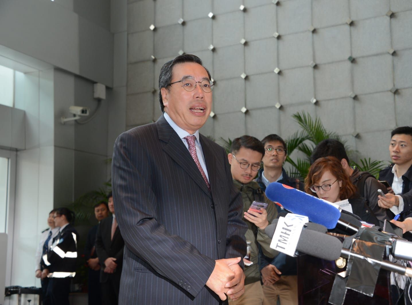 梁君彥引述王志民表示,希望各黨派議員為香港長遠利益和未來發展摒除成見。