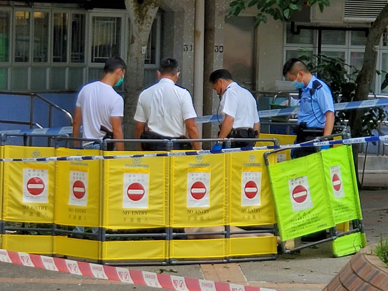富亨邨一名男子墮樓亡。 歐陽偉光攝