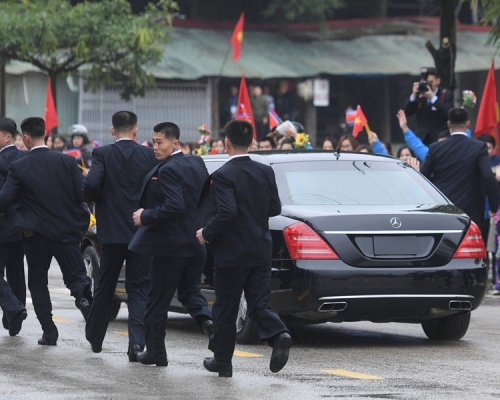 金正恩被指偷運兩防彈平治做專車 瞞天過海經5國走私