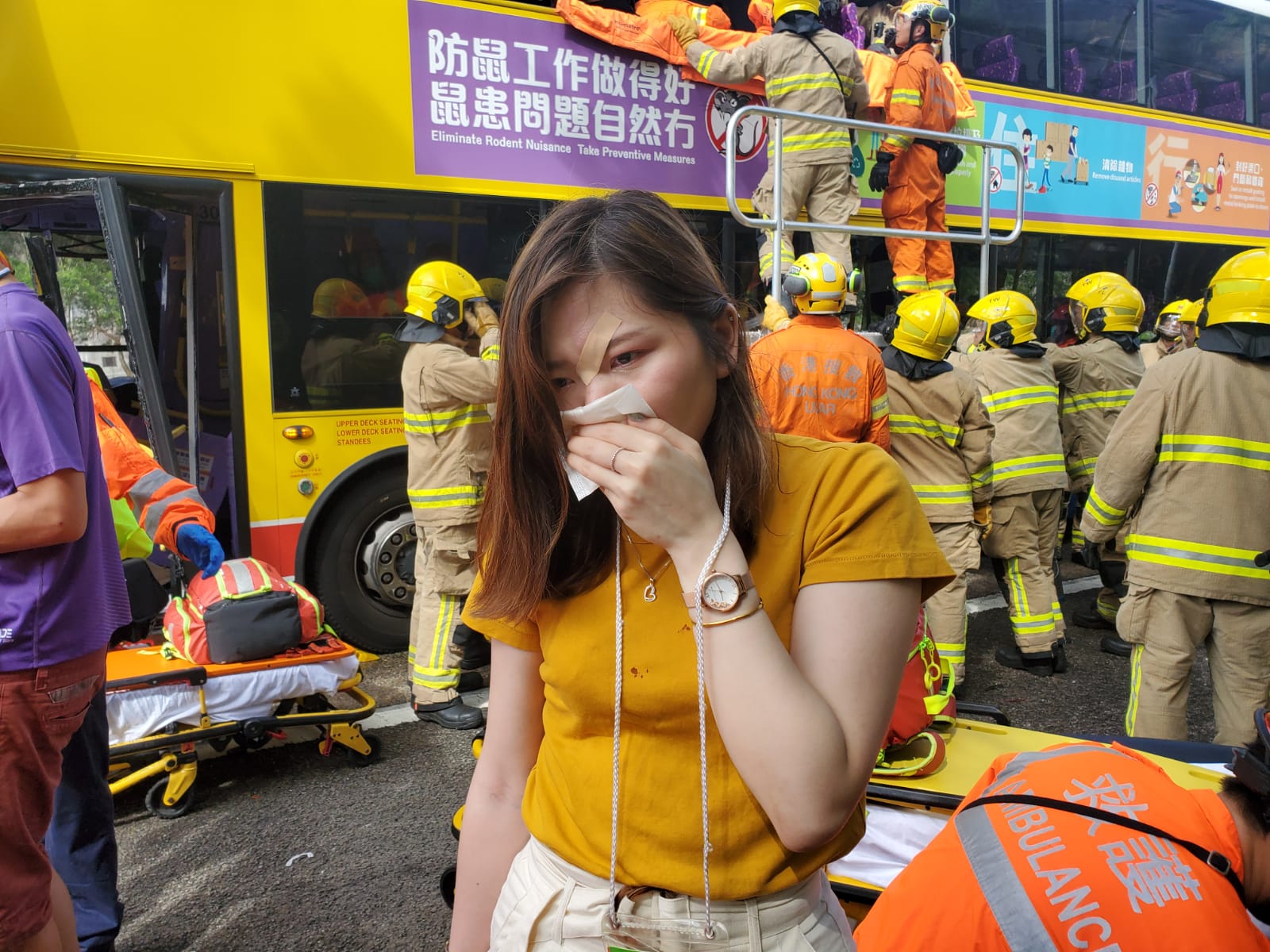 不少乘客受輕傷。