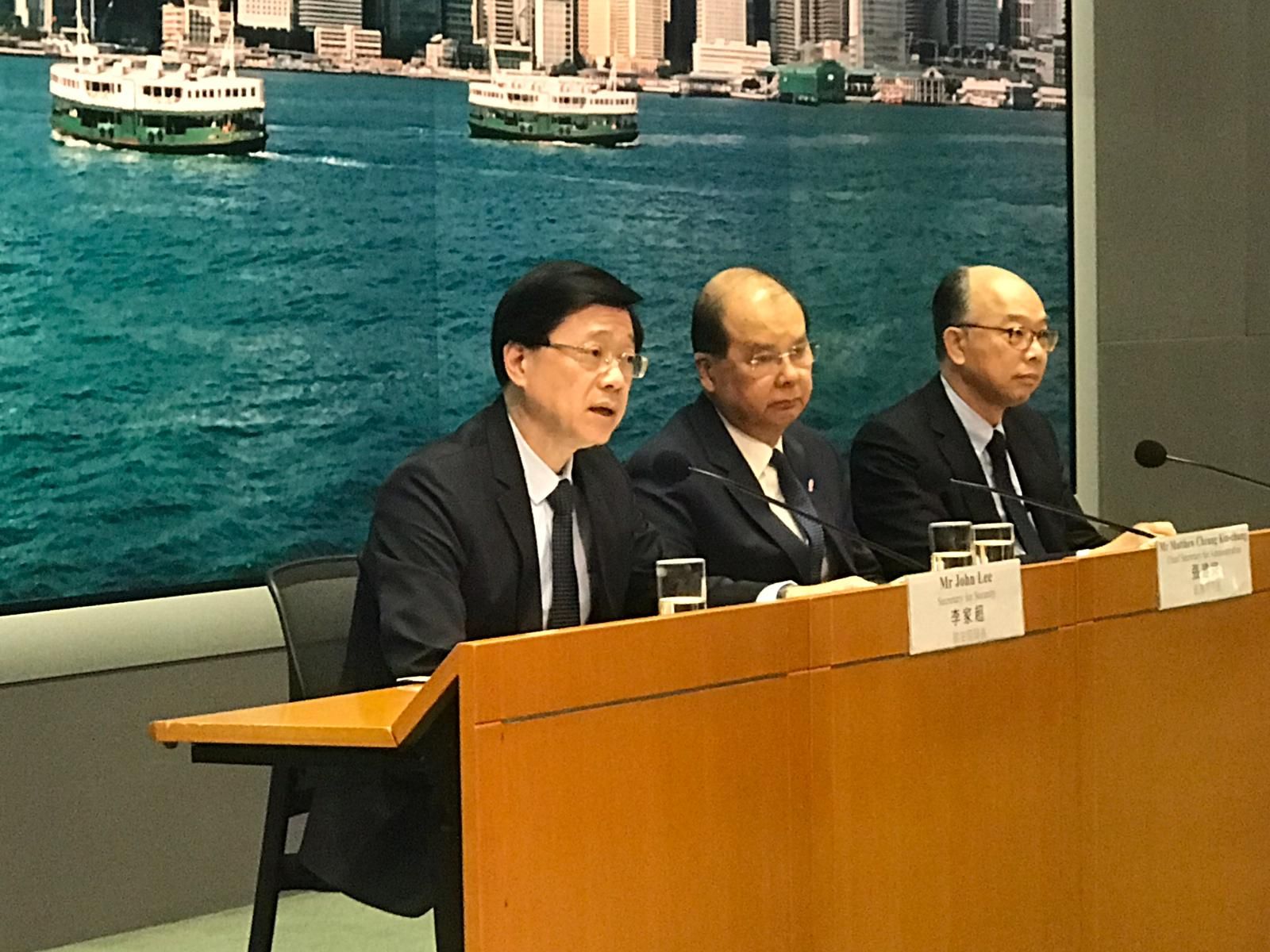 張建宗表示,指政府沒有回應市民的訴求是不完整說法。
