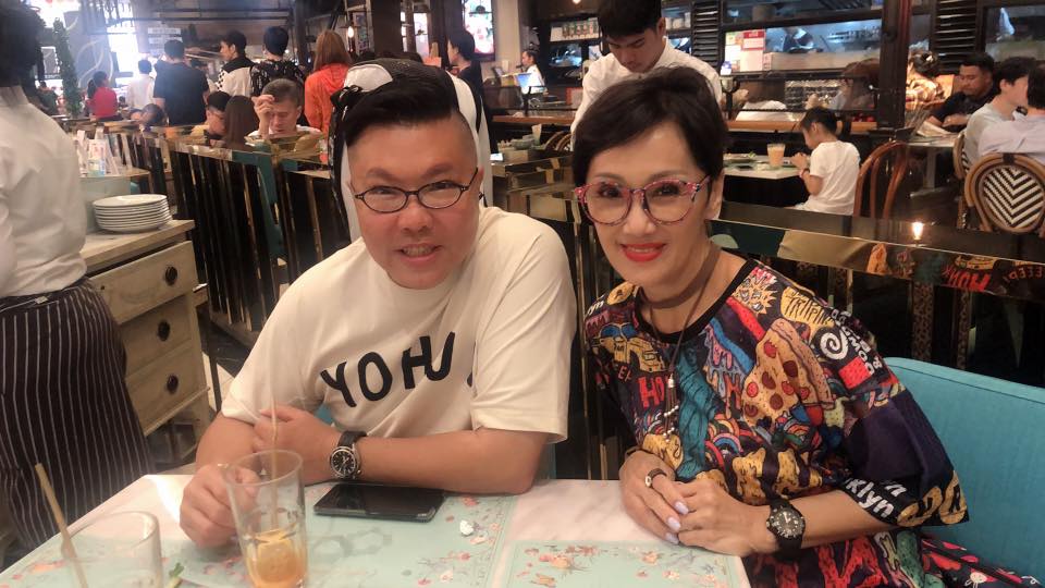 韓馬利早前約胡慧沖食飯。 FB圖