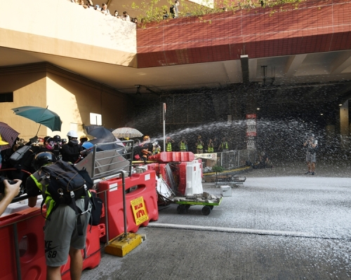 【修例風波】「光復屯門」清場傳拘愛滋漢 警察內部群組籲同袍多留意