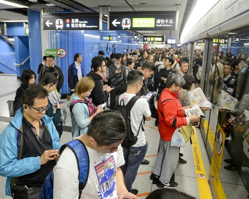 港鐵各線周四晚提早10時結束