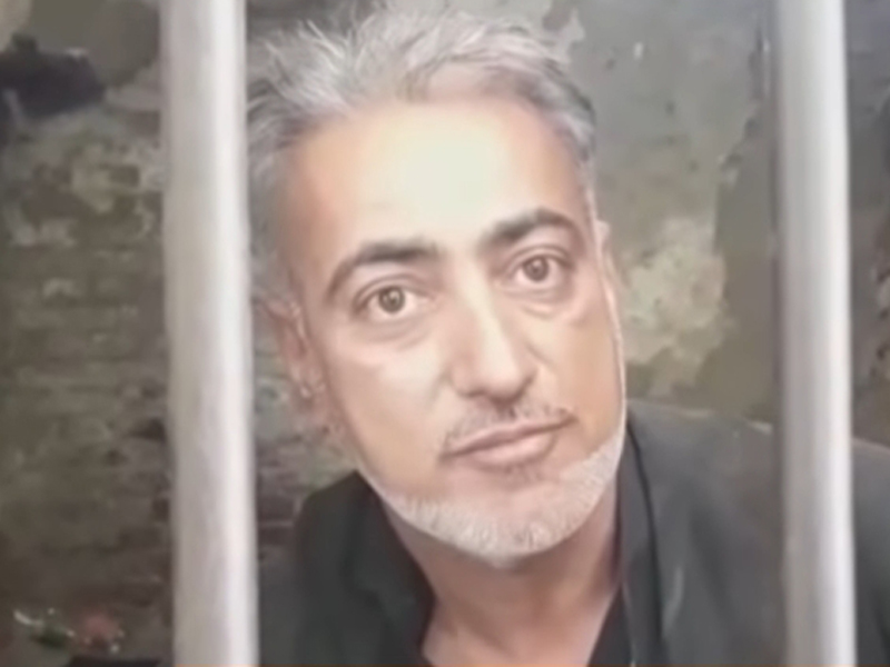 巴基斯坦兒科醫生被指垃圾桶撿針筒重用,一支用50次,令至少900兒童染愛滋。(youtube截圖)