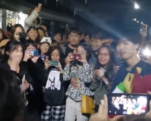 超尷尬!男生表白跑錯校區?#21152;?#21516;名女生