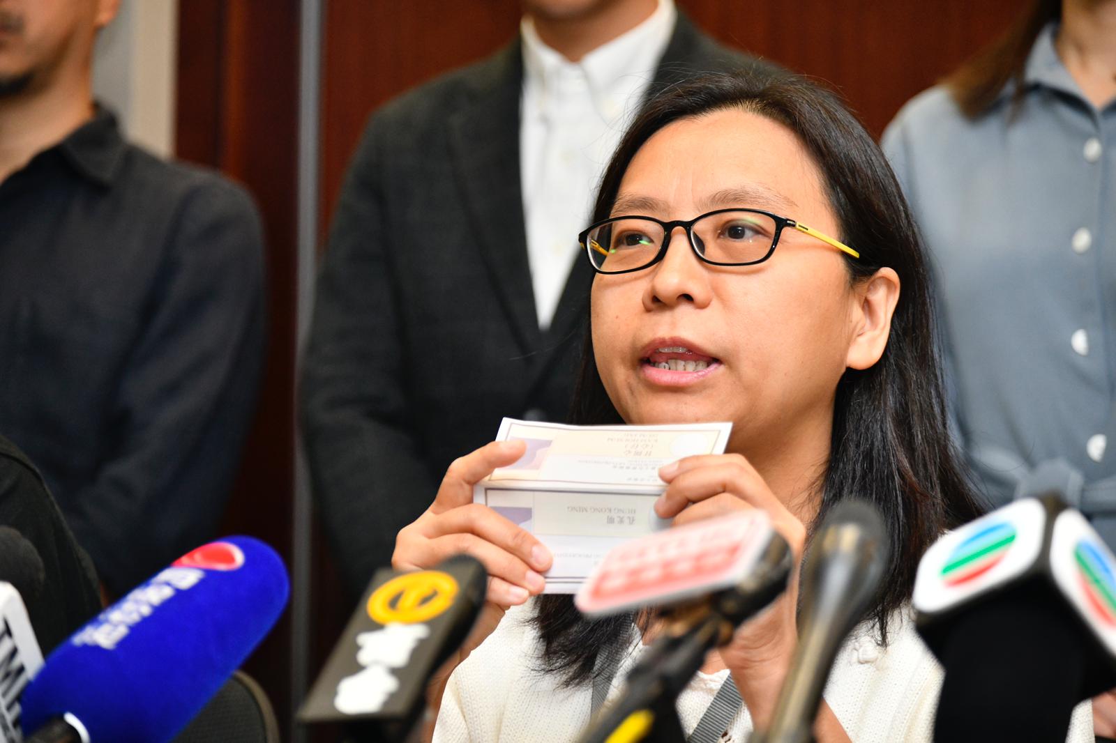 參選葵青區盛康的趙寶琴。