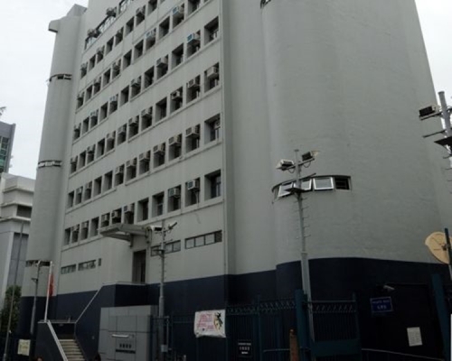 柴灣男子街頭捱刀斬 受傷送院