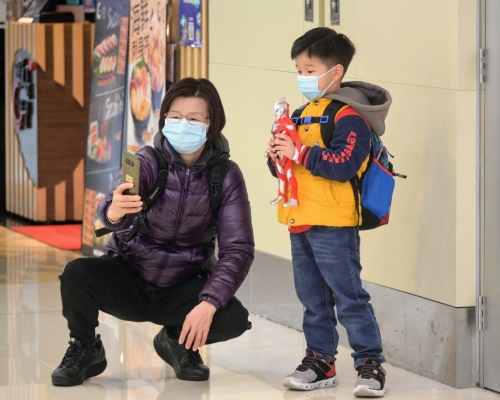 【武漢肺炎】中小學幼稚園最早3月2日復課 公務員在家工作至下周日