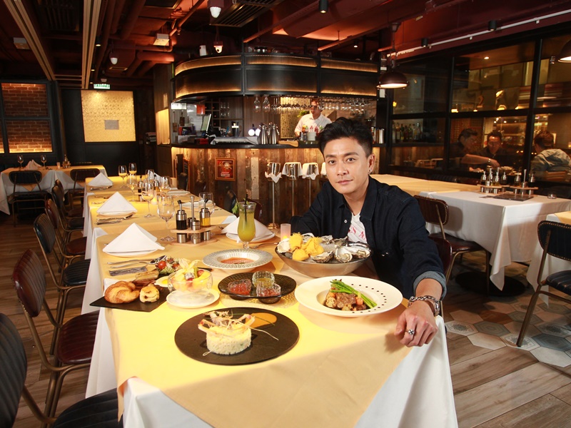 Bosco的餐廳門外貼有告示會定時清毒。