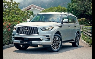 七座新版 QX80 四驅巨無霸