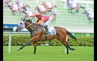 雷神潘頓各贏三W 歡樂一生爆冷捧盃 蘇偉賢今季首演帽子戲法