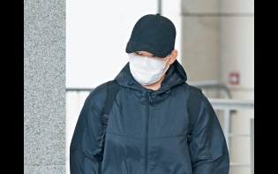 被指邊打邊認「我係黐㗎」 補習女教師 涉十大酷刑打學生