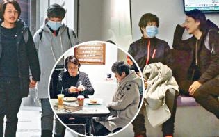 密睇醫生 51歲老婆陀B曾大量流血 黃澤鋒唔會 放棄天賜禮物
