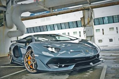首輛抵港 Aventador SVJ終極罕牛 首輛抵港 Aventador SVJ終極罕牛