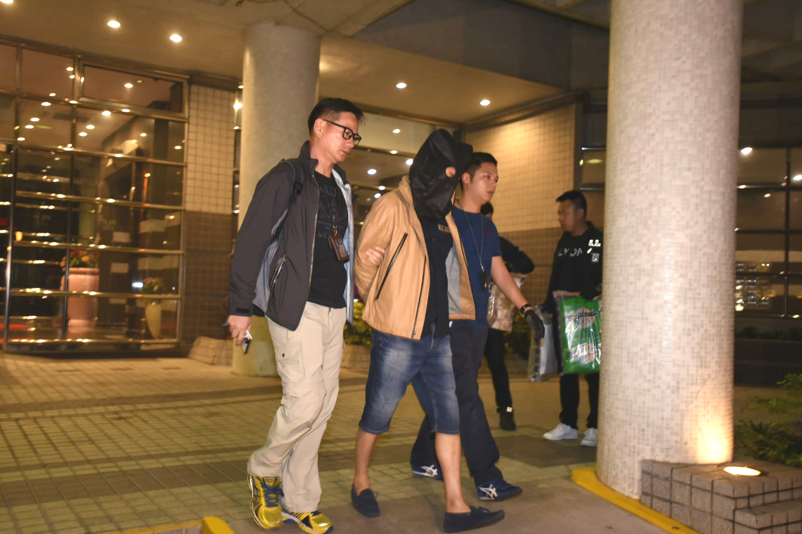 警方天水圍拘捕涉嫌販毒男子