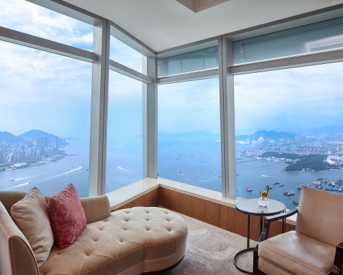 「打針福利」一帖睇：中信送價值39萬日產7人車 金記冰室送總值380萬餐飲券