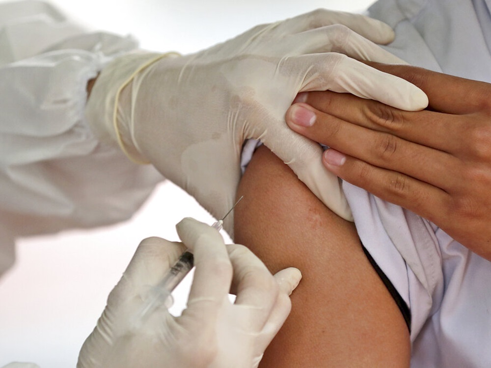 印尼漢1天連打2劑新冠疫苗10天後疑染疫亡 頭條日報