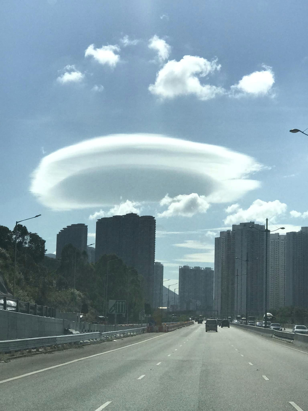Ufo雲 降臨東涌上空天文台解構成因 頭條日報