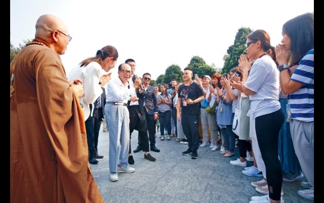 為香港擔心 盼渡過難關 李嘉誠:不能接受 暴力升級
