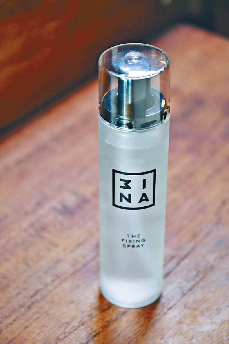﻿Annie G.精選︰3INA The Fixing Spray（$110）