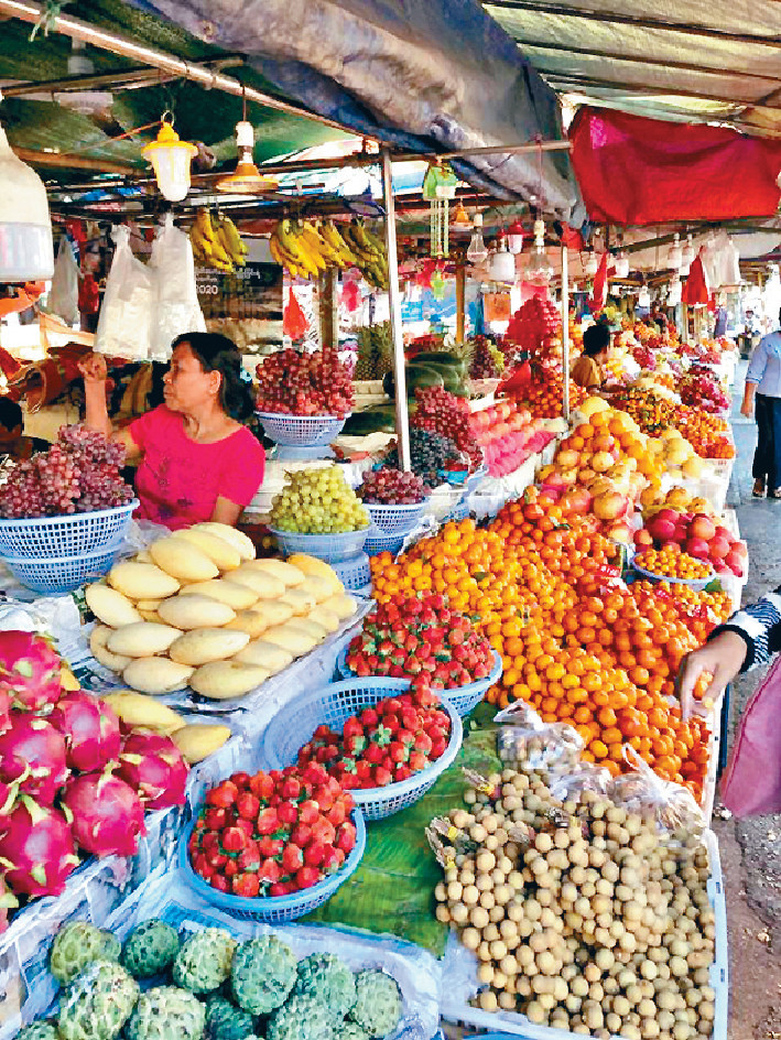 ﻿河邊水果市場