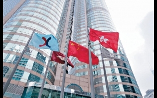 憂慮肺炎蔓延 恒指全周跌506點