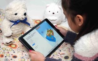 iPad跳出課本學習
Swift Playgrounds教你輕鬆編程
