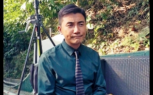 全男班拍劇風騷滿場飛 洪永城一提朱晨麗即皺眉