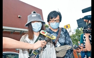 黃日華灑淚憶亡妻 梁潔華最大遺憾 未能看到女兒出嫁