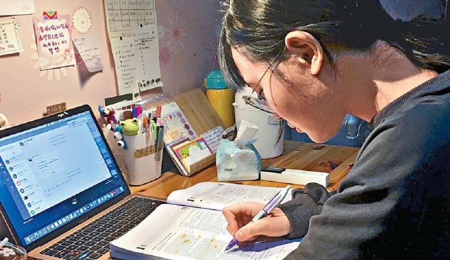倘學校全面改為網上授課 美留學生不能入境或逗留