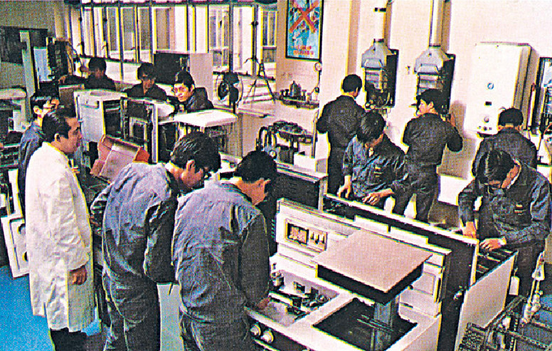 ■1967年開始，煤氣公司開設氣體技工學徒培訓計劃，學員可以邊學邊做，一步步取得專業資格。p/　　