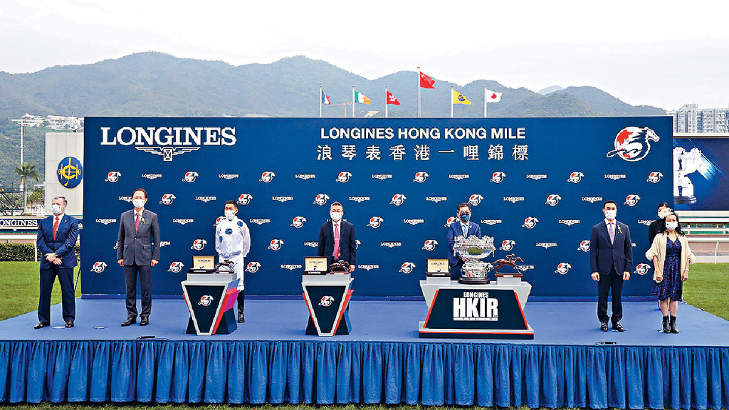 ﻿■香港國際賽圓滿結束。其中，由何澤堯策騎的香港佳駟「金鎗六十」贏得浪琴表香港一哩錦標賽。