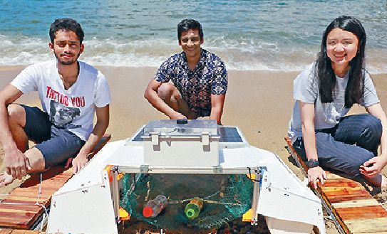 ■Clearbot創辦人Sidhant Gupta（中）致力為海洋污染問題尋找解決出路。p/　　