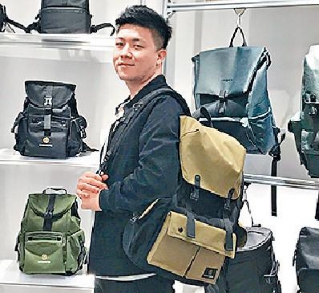 ■峻潮時裝董事鄭德成表示，「香港．設計廊」能有效把產品帶進市場。