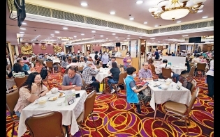 設「疫苗氣泡」六人席 市民盼歡聚 母親節食肆訂枱熱爆