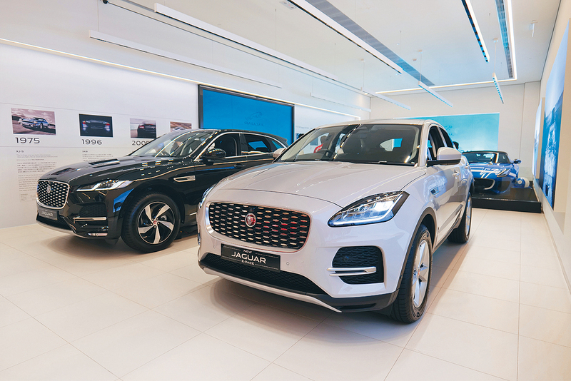 積架新版SUV 公開首展