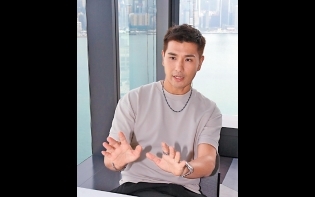 44歲做歌手被網民留言鬧咁老仲唱 陳展鵬霸氣反擊︰你咪唔好聽囉