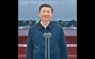 問候三人近況盛讚貢獻 習近平與太空人天地通話