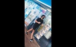 相隔年半再上台同黎明鬥Fit 鄭伊健做步兵 買啡慰妻當運動