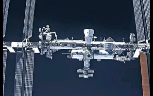 俄實驗室啟動推進器 國際太空站一度移位