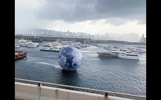 不敵猛烈陣風 纜索斷裂 「漂流月球」爆破變生根