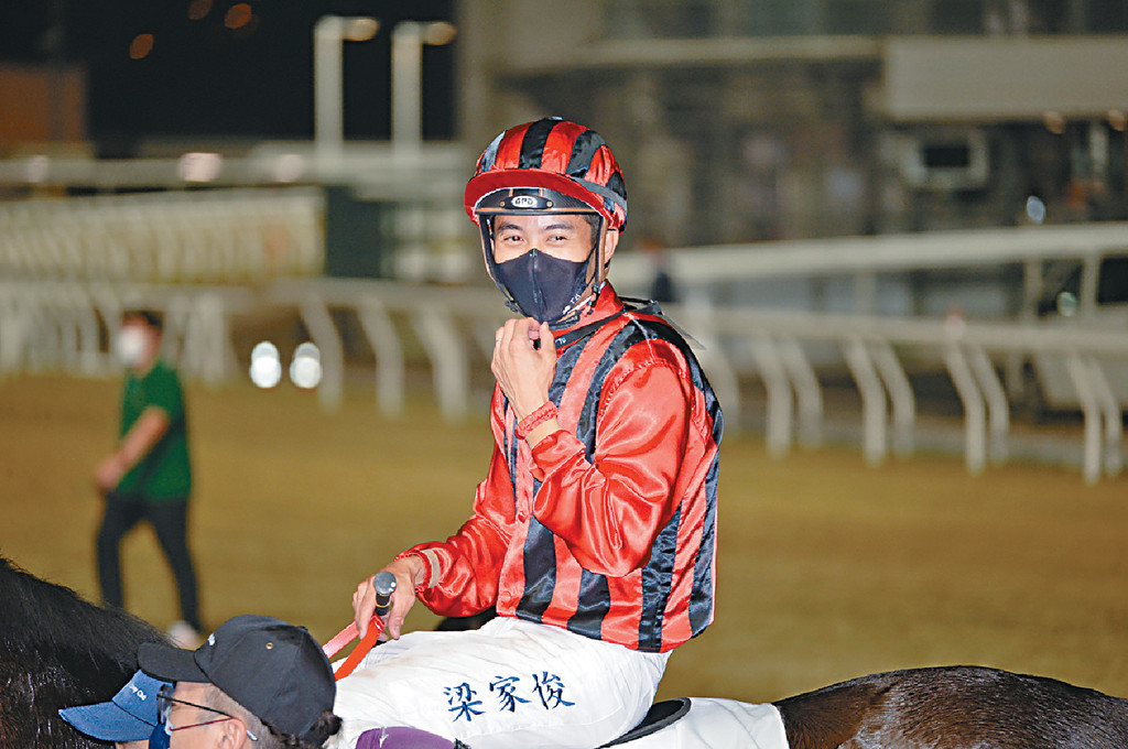 馬場浮世繪 梁家俊復出即刻有馬贏 頭條日報