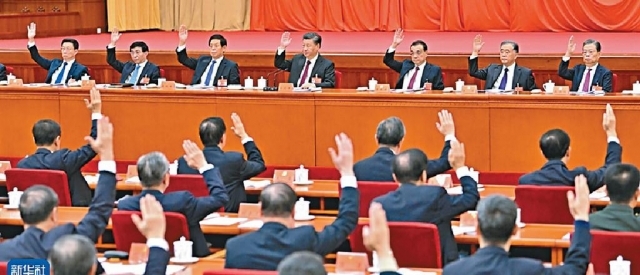 ■十九屆六中全會通過中共黨史上第三份歷史決議。新華社