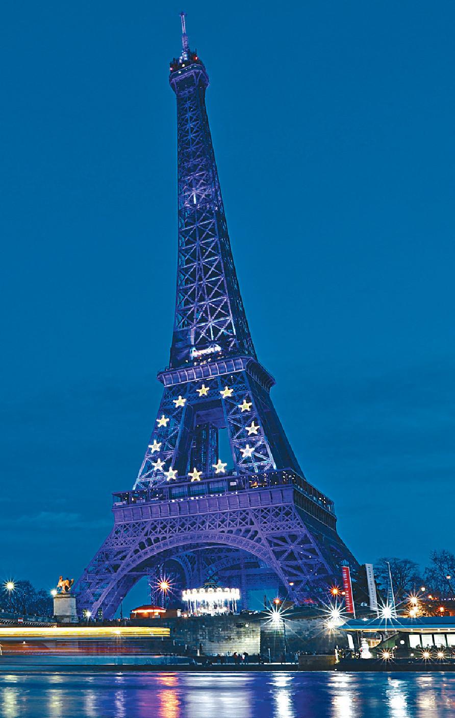 ■艾菲爾鐵塔顯示出歐盟標誌。路透社