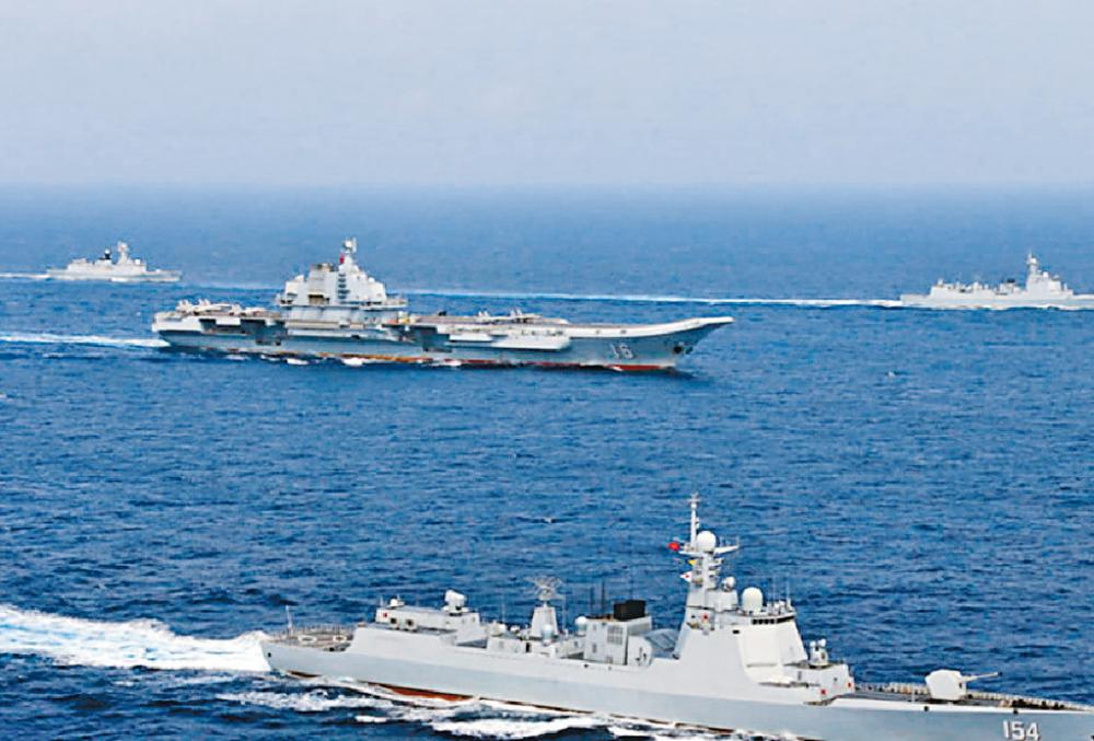 ■日本防衞省確認，解放軍航空母艦遼寧號編隊，周一從東海穿越宮古海峽，進入太平洋。