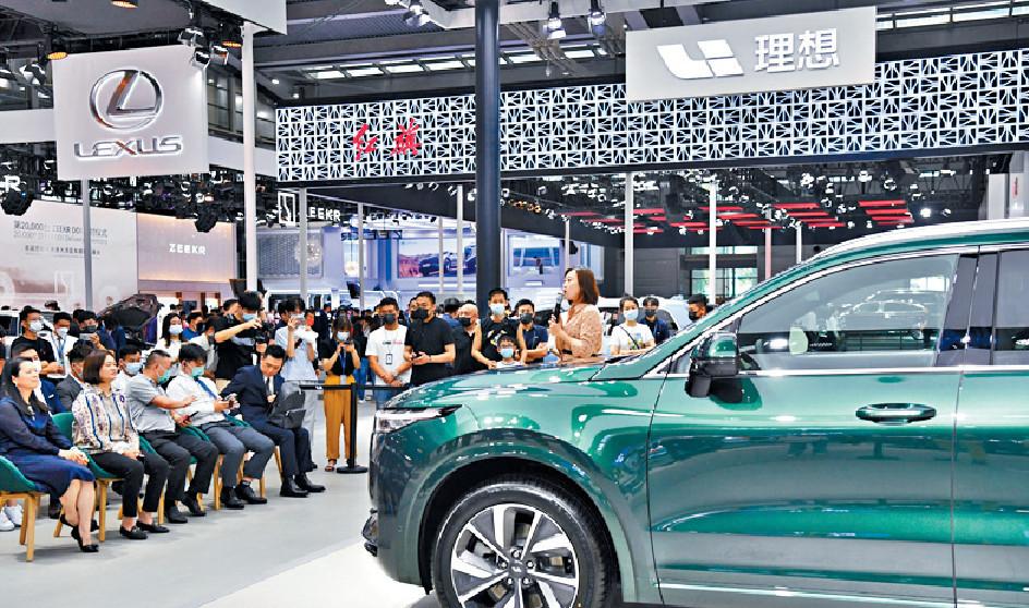 ■在美國掛牌的中國概念股理想汽車將推出新款SUV汽車，其股價昨日急升逾9%。資料圖片