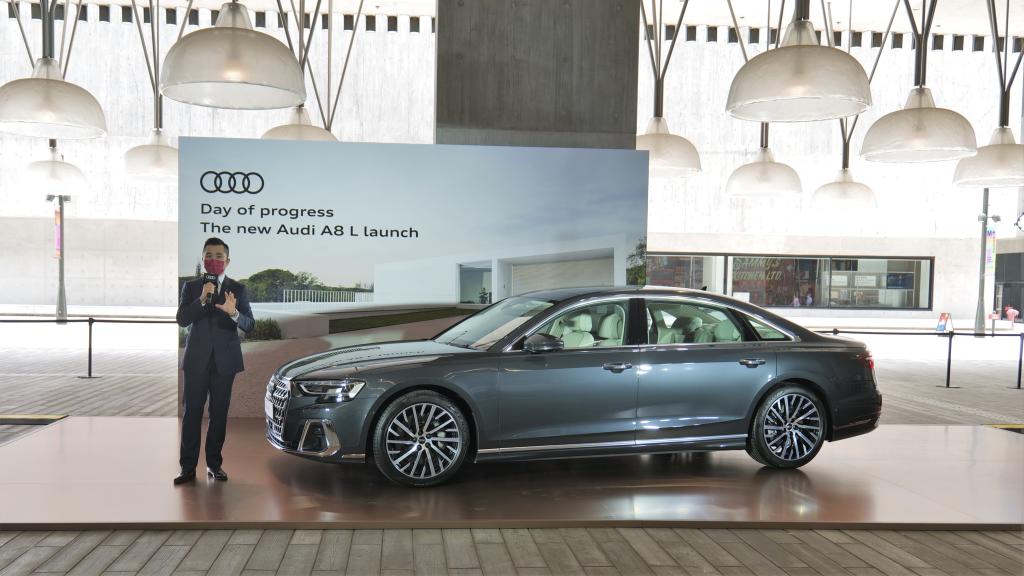 現場直擊 新改良版開售audi A8l旗艦豪車一式兩款車價116萬起 頭條日報